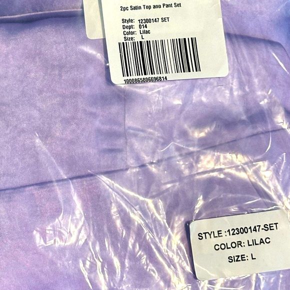 NWT 2PC Satin Top and Pant Set in Lilac - Picture 2 of 2